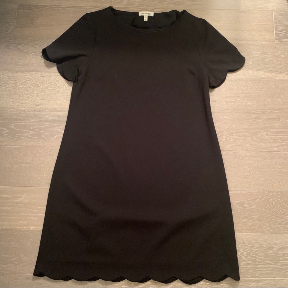Monteau Black Scalloped Hem Shift Dress Size Large